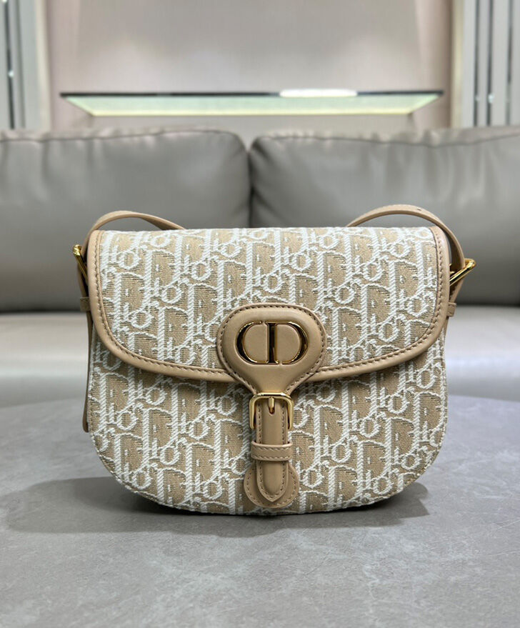 Christian Dior Medium Dior Bobby Bag M9337 Apricot